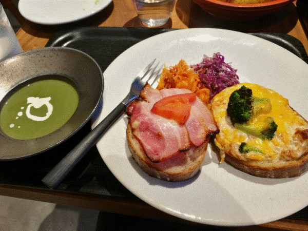 ネストアット奄美のレストラン「アマナリ」の朝食と夕食を紹介3