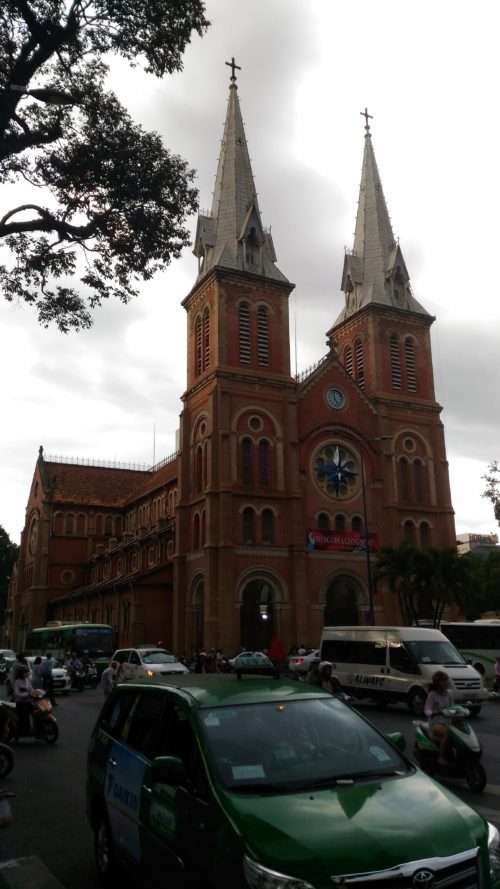 ベトナムのノートルダム「サイゴン大聖堂」！改修工事はいつまで？3