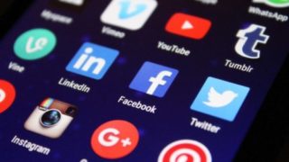 Androidでアプリを旧バージョンでダウンロードする方法